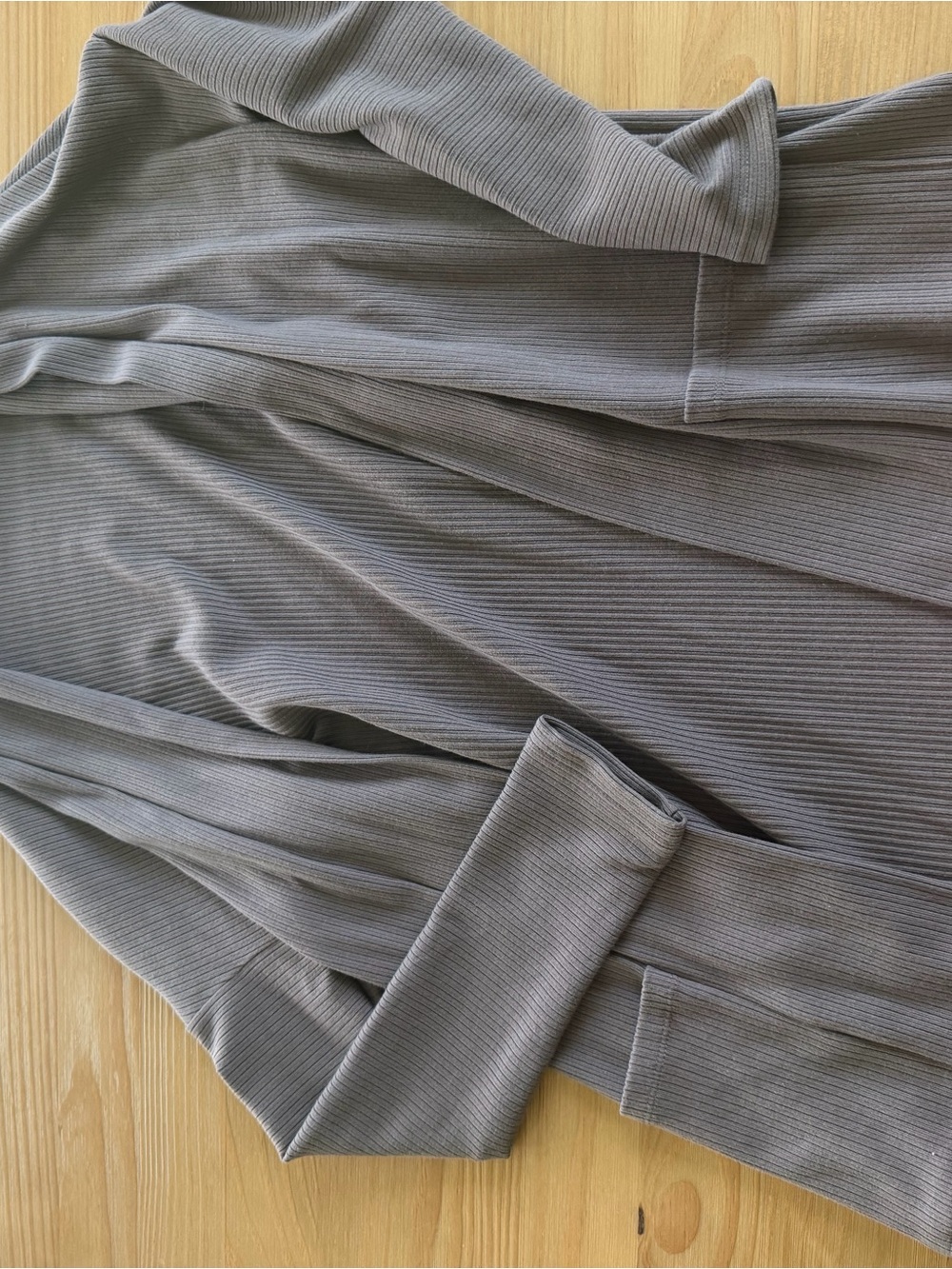 Gray Ribbed Long Sleeve Women's Top - Unbranded